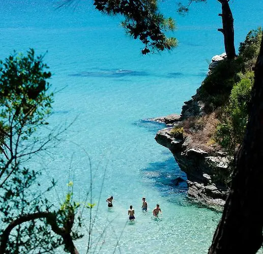 Oda ve Kahvaltı Island View
